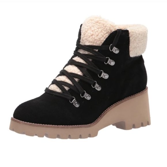 Blondo Devin Lug Sole Bootie Sherpa Lining Black Leather Women' s 8M. - Picture 1 of 16